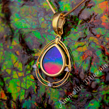 Load image into Gallery viewer, KORITE 18K Gold Teardrop Solara Pendant with Diamond Accent