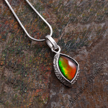 将图片加载到图库查看器，Sterling Silver Freeform Ammolite Pendant
