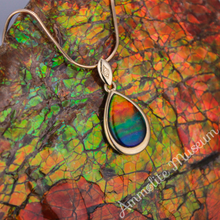 将图片加载到图库查看器，14K Gold Teardrop Ammolite Pendant
