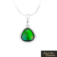 将图片加载到图库查看器，Sterling Silver Trilliant Ammolite Pendant
